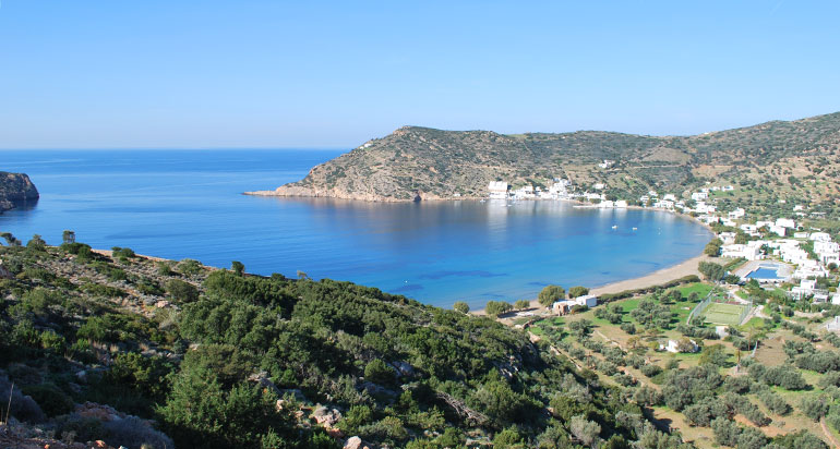 Panoramic view of Vathi in Sifnos